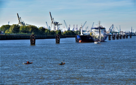 如何进行一件代发操作?