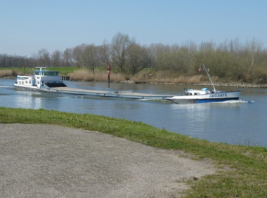 如何开通tiktok创作者基金？